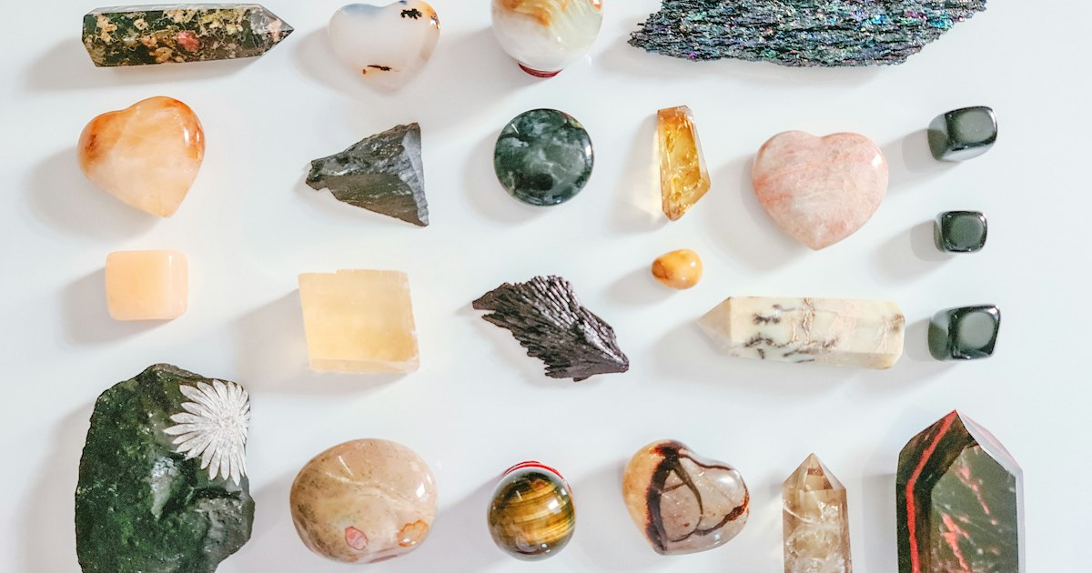 Cosmic Conflicts: Incompatible Gemstone Combinations You Should Never Wear Together