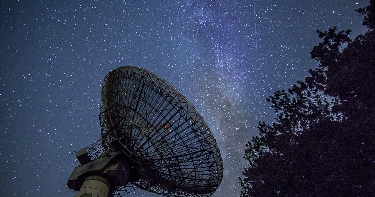 The Pause Before the Pivot: How Planetary Station Days Impact Your Horoscope